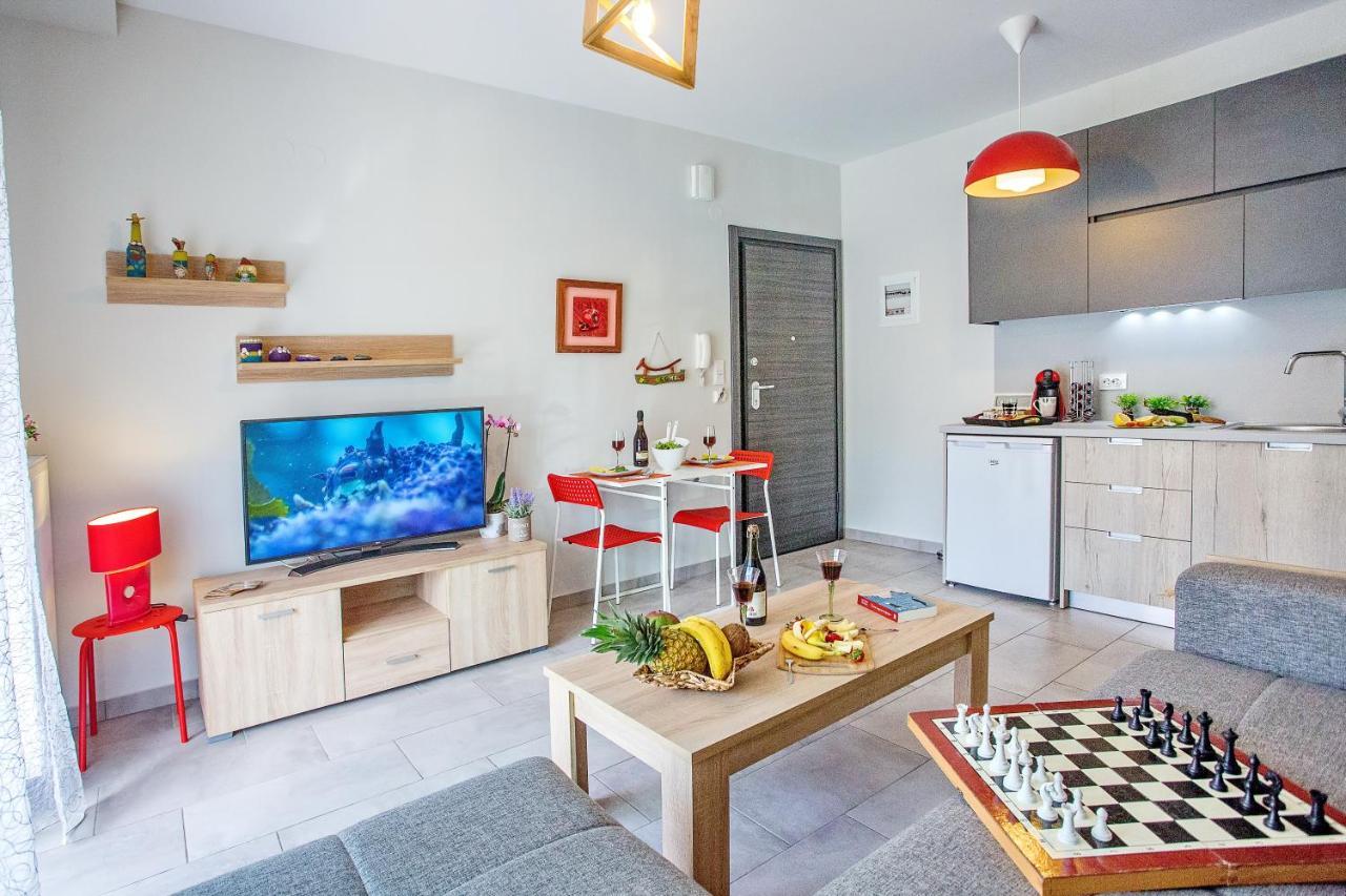 Sun & Sea Luxury Apartment Néa Péramos Zewnętrze zdjęcie